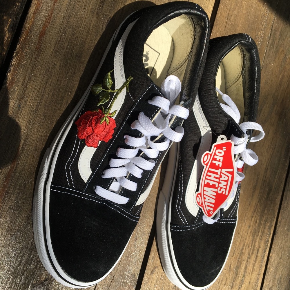 Custom Rose Embroidered Vans Old Skool